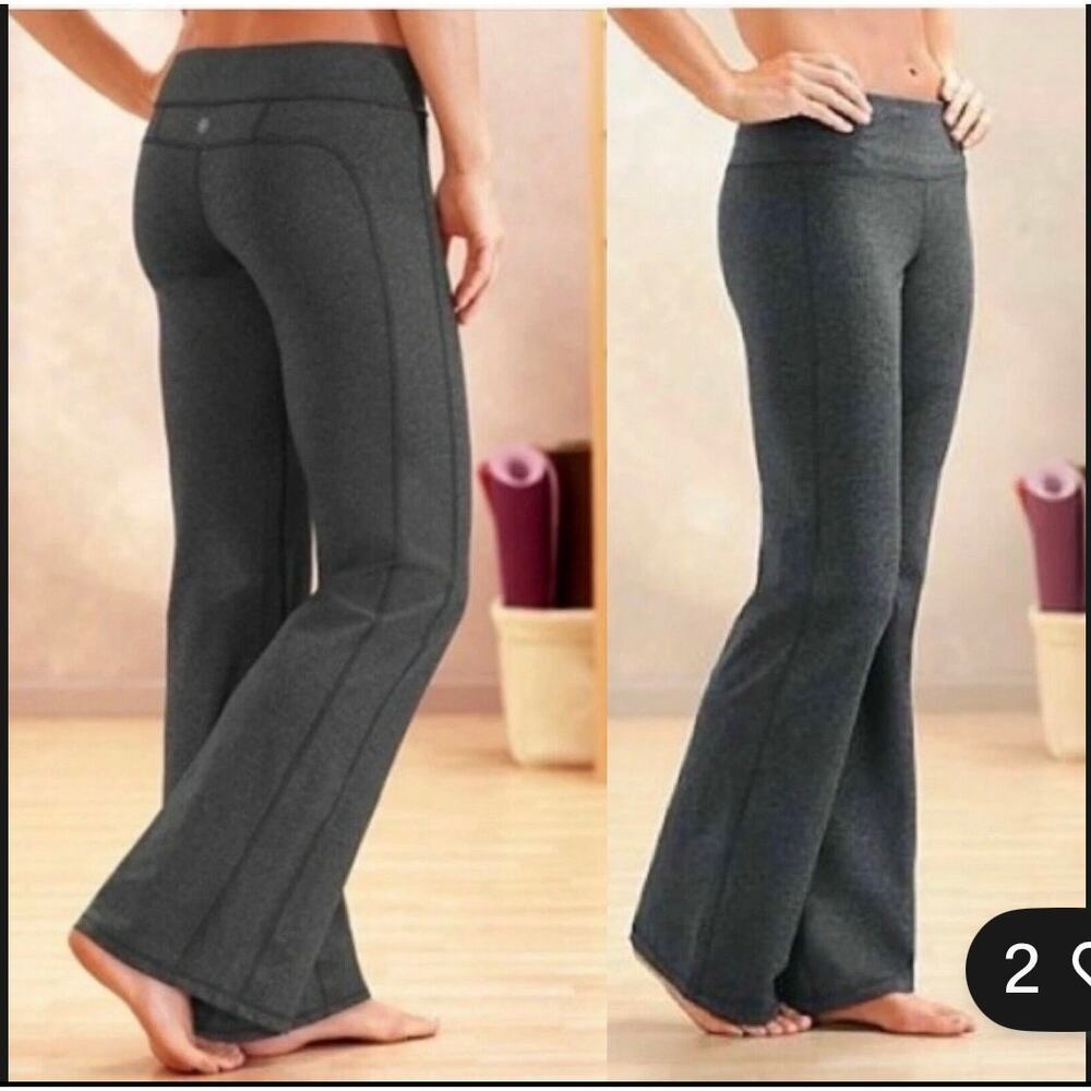Athleta Kickbooty Wide Leg Flare Yoga Pants Size Small